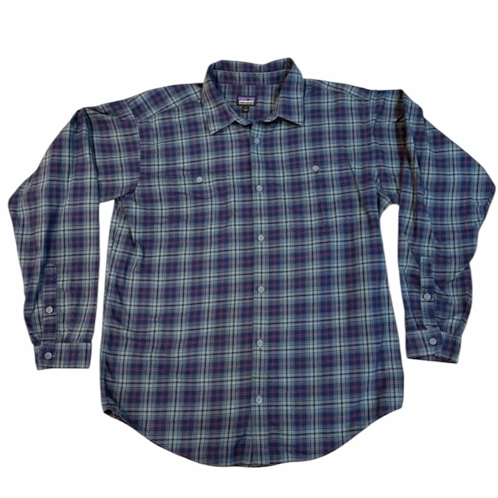 Patagonia Organic Cotton Flannel‎ Plaid Button-Down Shirt | Men’s L | Blue & Red
